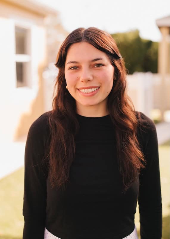Yesenia Rhoades